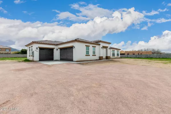 3141 W BASELINE Road, Laveen, AZ 85339