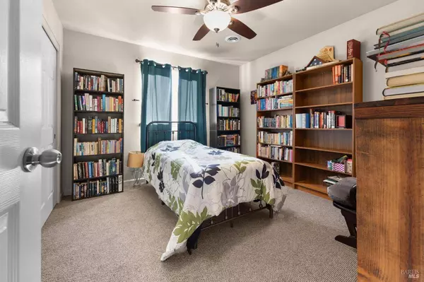 79 Nancy LN, Willits, CA 95490