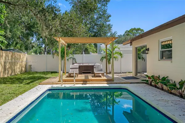 8321 W Pocahontas, Tampa, FL 33615