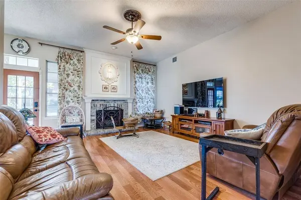 726 Sumner Drive, Mesquite, TX 75149