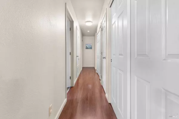 79 Nancy LN, Willits, CA 95490