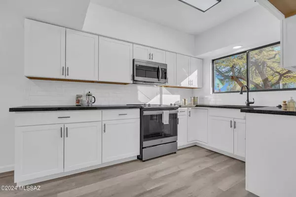 7873 E Linden Court, Tucson, AZ 85715