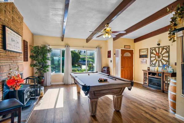 2992 Pickford Way, Hayward, CA 94541