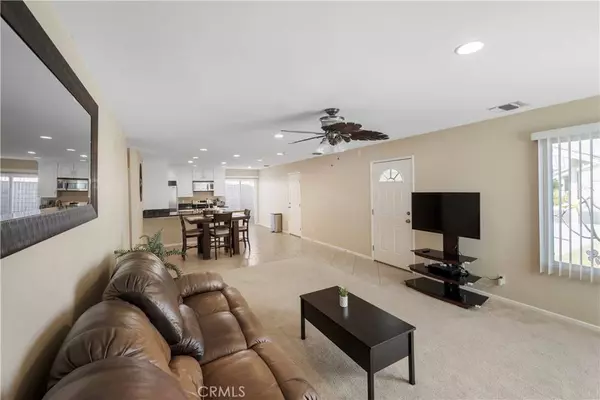 4652 Abbotswood CIR, Irvine, CA 92604