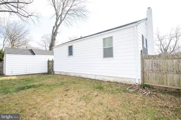 4 EDISON RD, Cherry Hill, NJ 08034