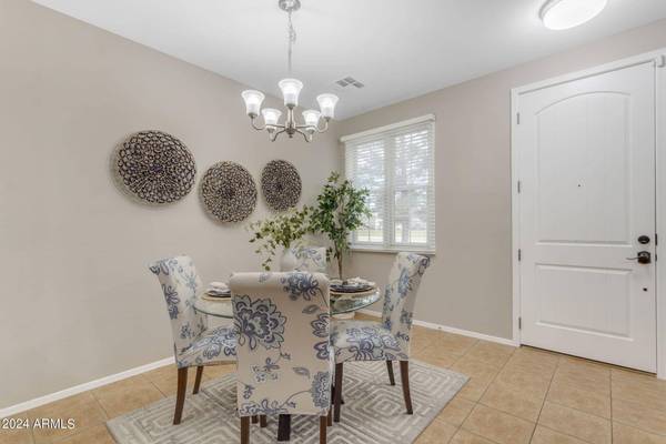 3659 E LESLIE Drive, Gilbert, AZ 85296