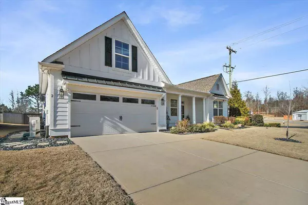 2 Bishop Lake Way, Taylors, SC 29687