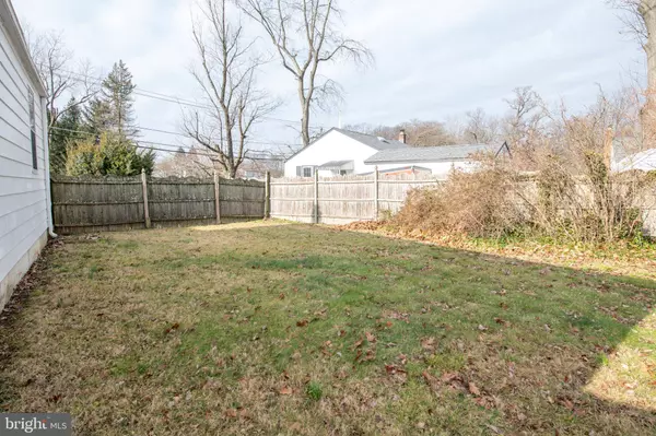 4 EDISON RD, Cherry Hill, NJ 08034