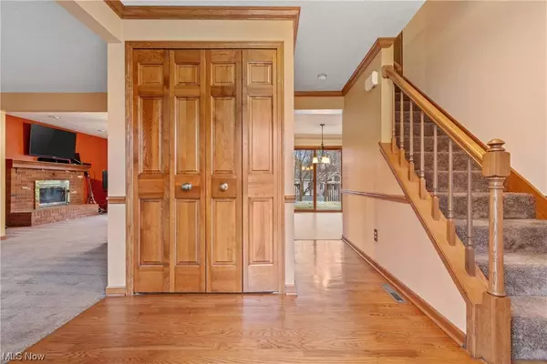 1339 Cherry Wood WAY, Uniontown, OH 44685