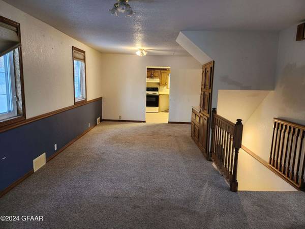 324 MADISON Avenue, Neche, ND 58265