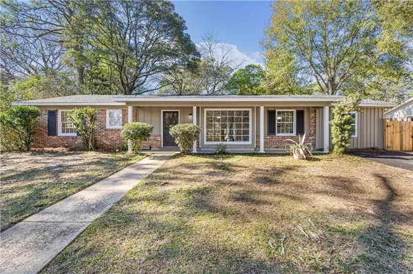 1021 Centerwood DR, Mobile, AL 36608