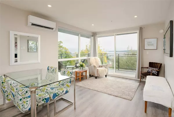 119 Haliburton St #204, Nanaimo, BC V9R 4V8