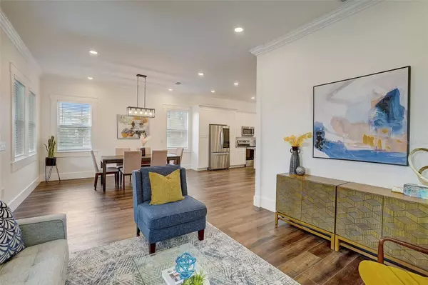 504 E NEW ORLEANS AVE, Tampa, FL 33603