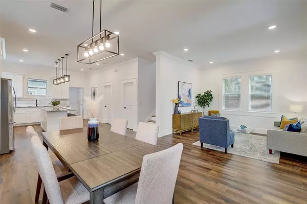 504 E NEW ORLEANS AVE, Tampa, FL 33603