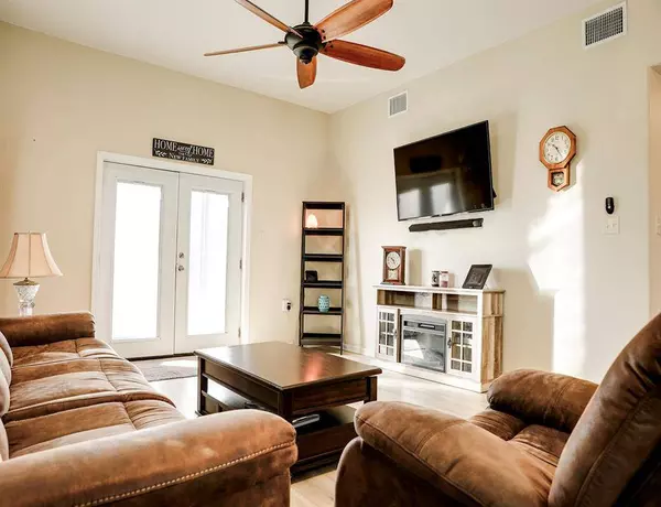 12373 Fm 532, Hallettsville, TX 77964