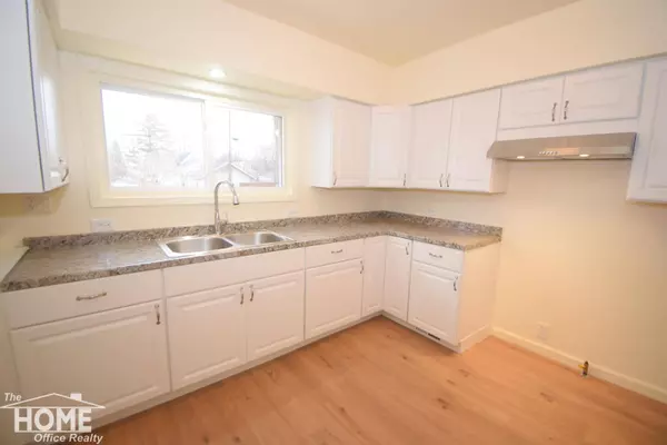 751 Woodlawn Avenue, Owosso, MI 48867