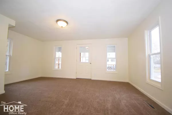 751 Woodlawn Avenue, Owosso, MI 48867