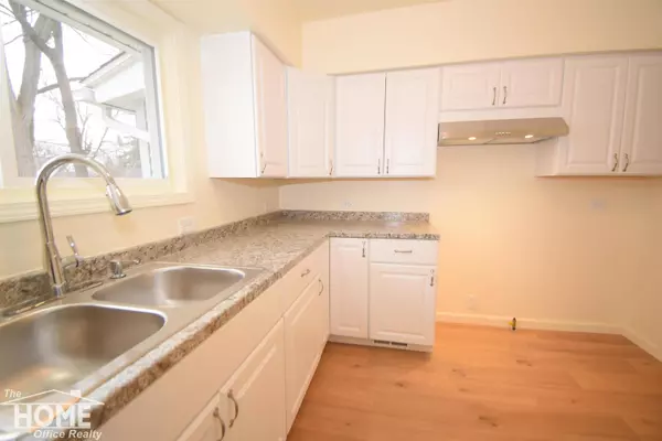 751 Woodlawn Avenue, Owosso, MI 48867