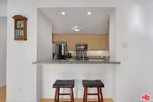 12411 Pacific Ave #202, Los Angeles, CA 90066