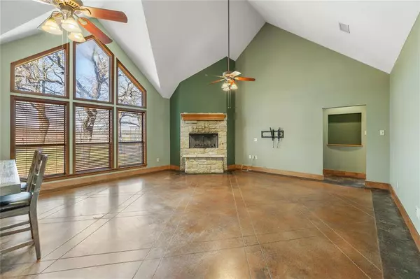 270 Nautilus Court, Decatur, TX 76234