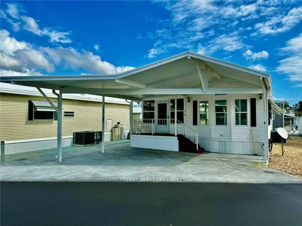 416 ARNOLD PALMER DR, Davenport, FL 33837