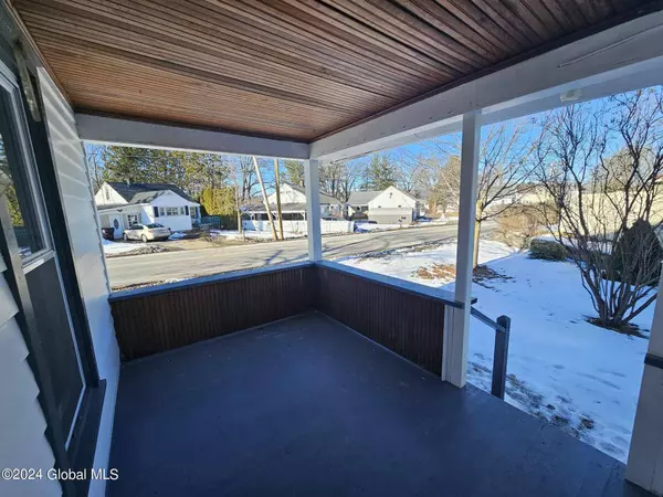 113 S S Kingsboro Avenue, Gloversville, NY 12078