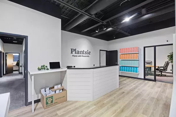 1918 9 AVE SE, Calgary, AB T2G 0V2