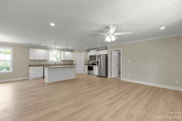 515 Hart ST, Heath Springs, SC 29058