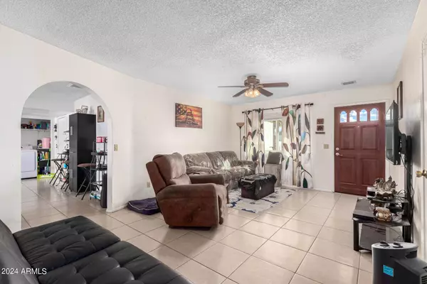 740 W ROSAL Avenue, Apache Junction, AZ 85120