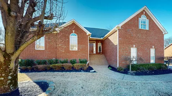 2907 Stewart Campbell Pt, Thompsons Station, TN 37179