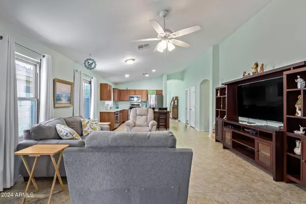 10728 E VERBINA Lane, Florence, AZ 85132