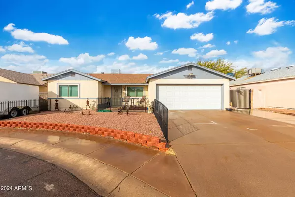 740 W ROSAL Avenue, Apache Junction, AZ 85120