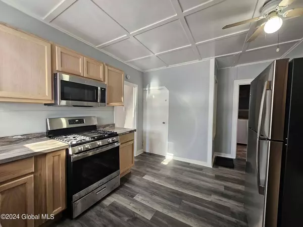 113 S S Kingsboro Avenue, Gloversville, NY 12078