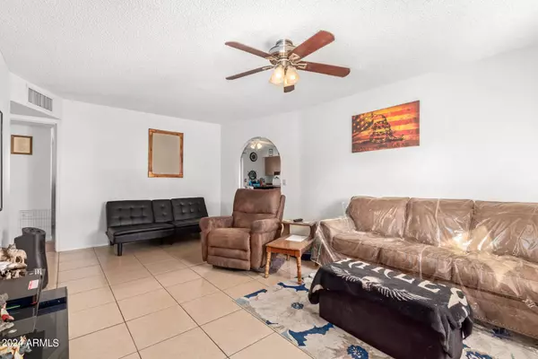 740 W ROSAL Avenue, Apache Junction, AZ 85120