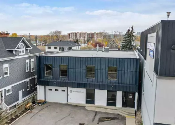 1918 9 AVE SE, Calgary, AB T2G 0V2