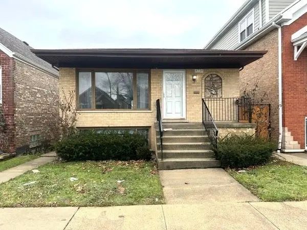 4724 S Tripp Avenue, Chicago, IL 60632
