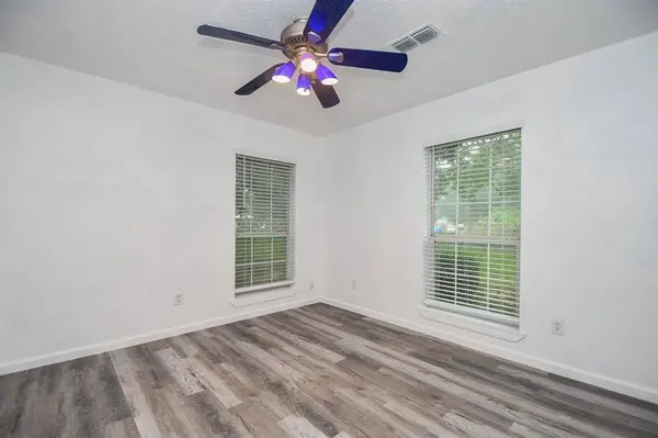 1805 Weldon DR, Houston, TX 77073