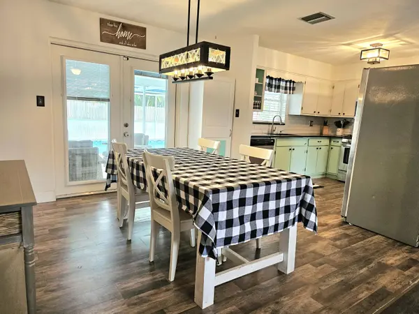 1617 Arnold DR, Melbourne, FL 32935