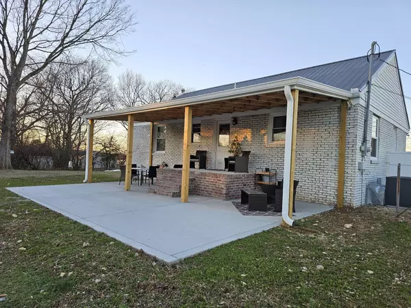 1107 Finley Beech Rd, Lewisburg, TN 37091