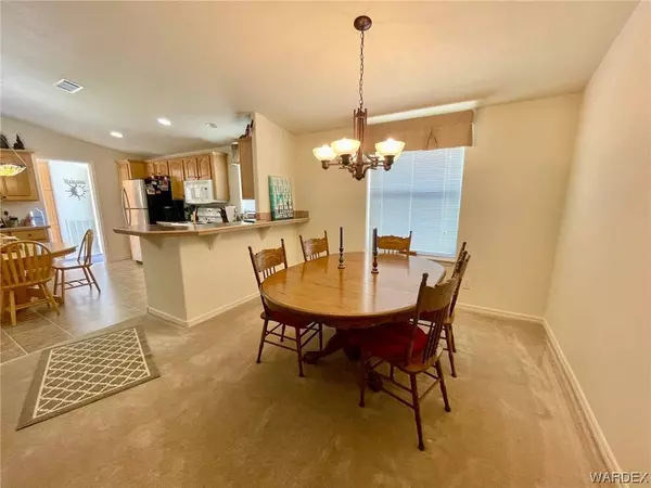 635 E Dellenbaugh DR, Meadview, AZ 86444