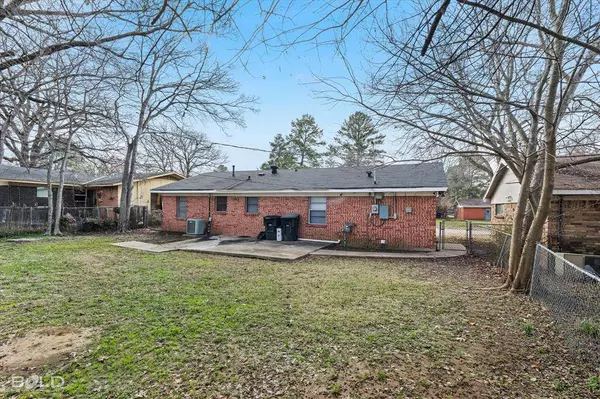 1021 Windsor Drive, Shreveport, LA 71106