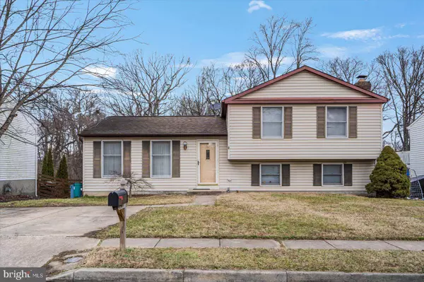 14 YEW RD, Essex, MD 21221