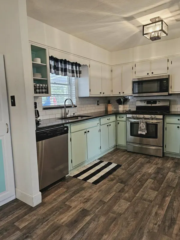 1617 Arnold DR, Melbourne, FL 32935