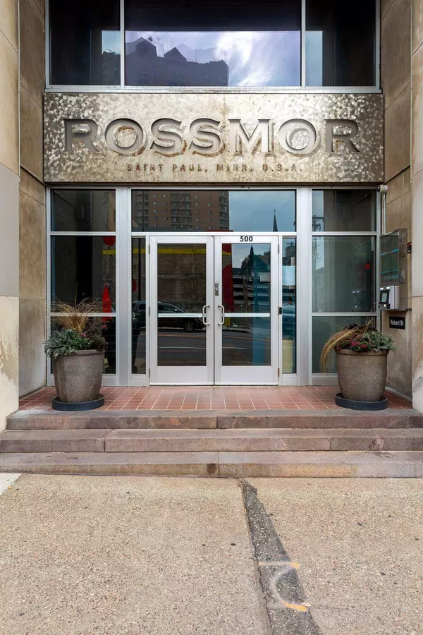 500 Robert ST N #202, Saint Paul, MN 55101