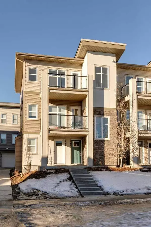 142 Spring Creek Common SW, Calgary, AB T3H 6E2