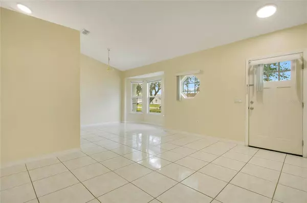 2862 WINDSOR HEIGHTS ST, Deltona, FL 32738