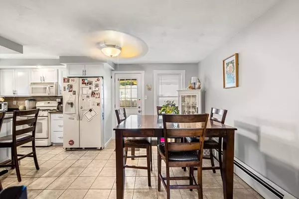 5 Walnut St, Methuen, MA 01844