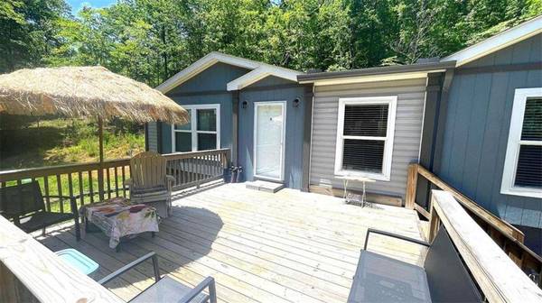 303 Rose Wood LN, Ellijay, GA 30540