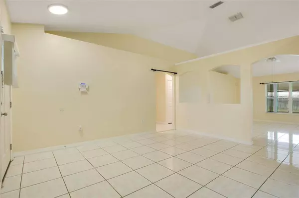 2862 WINDSOR HEIGHTS ST, Deltona, FL 32738