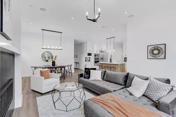 11018 243B ST, Maple Ridge, BC V2W 1H5